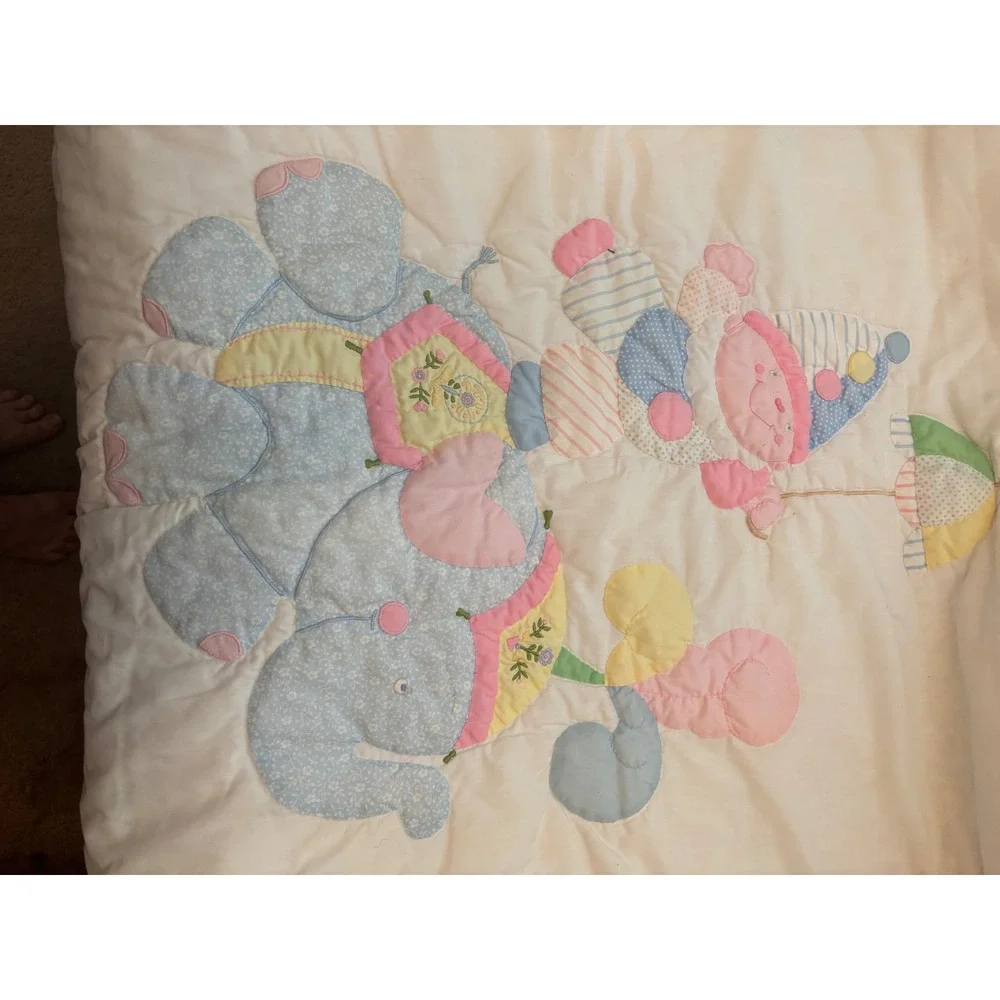 Vintage House of Hatten Baby Quilt Elephant Clown Circus Pastel Patchwork‎ White
